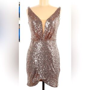 La Femme Deep Illusion Plunge Gold Sequin Dress. Sz 6